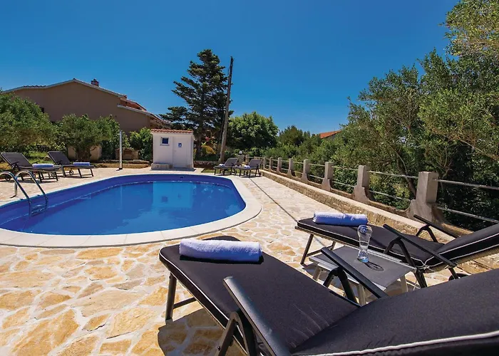 Lovely In Barbat With Wifi Apartament Barbat na Rabu