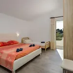 Stunning In Barbat With Wifi شقة Barbat na Rabu