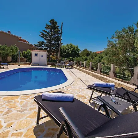Stunning In Barbat With Wifi Appartamento Barbat na Rabu